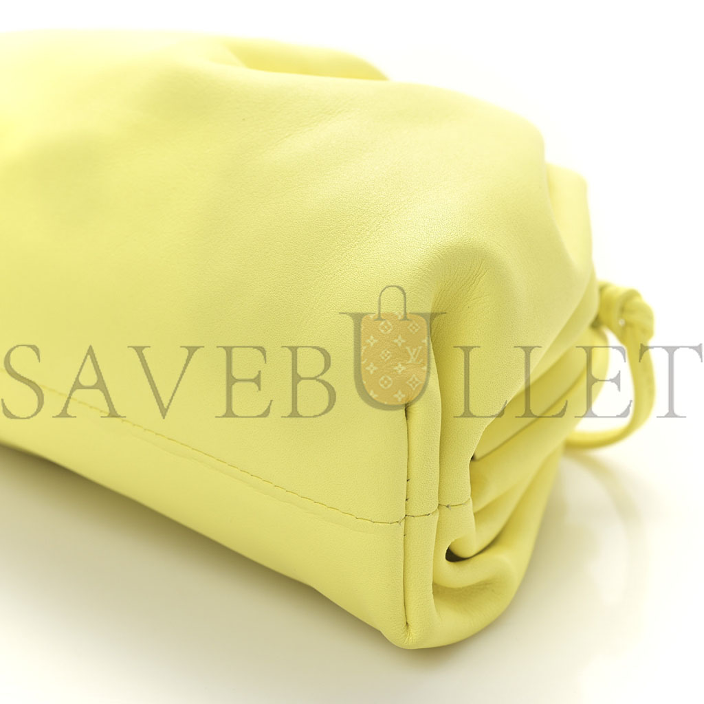 BOTTEGA VENETA BUTTER CALFSKIN THE MINI POUCH SHERBERT (23*13*6cm)