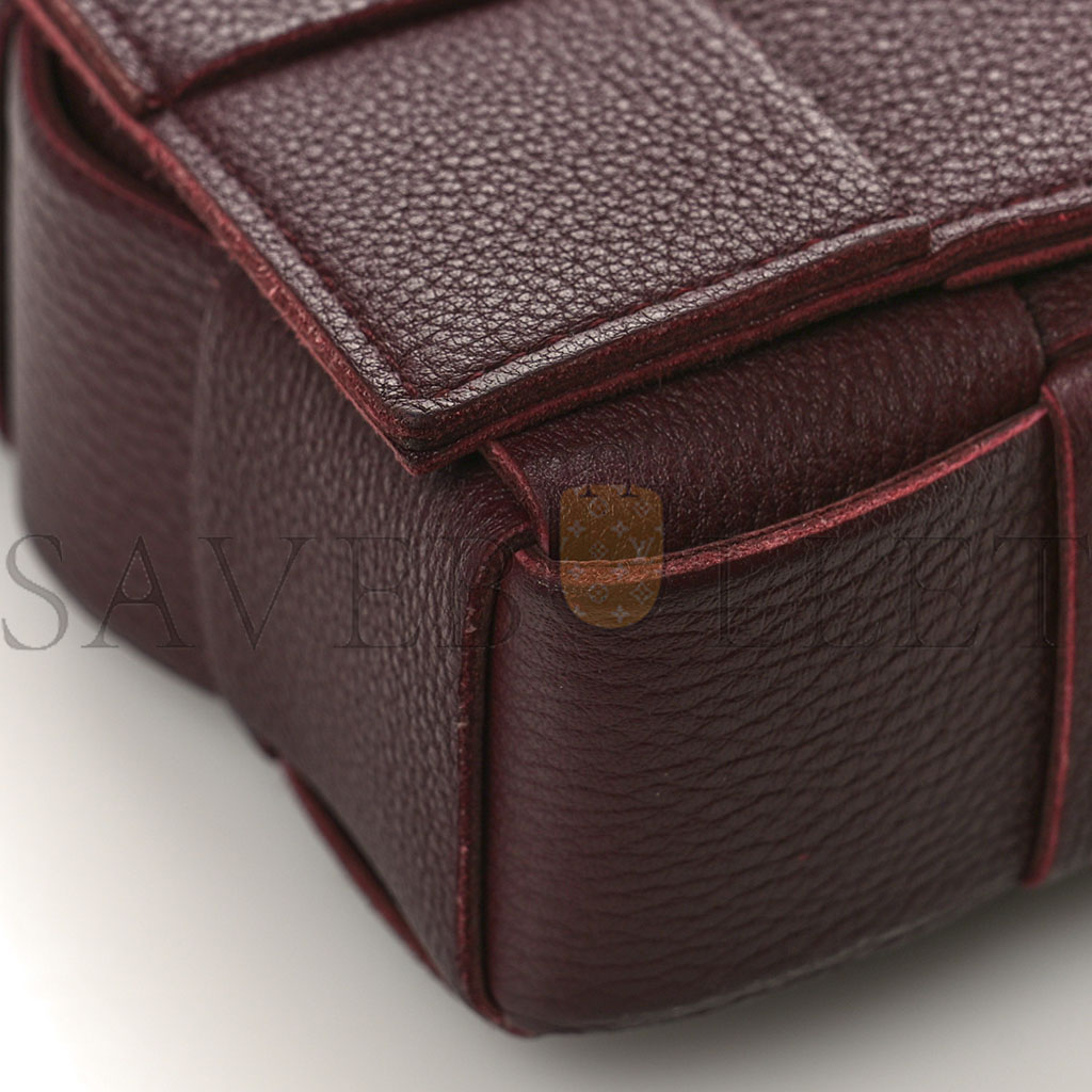 BOTTEGA VENETA GRAINED CALFSKIN MAXI INTRECCIATO CASSETTE CROSSBODY BAG BORDEAUX (23*15*5.5cm)