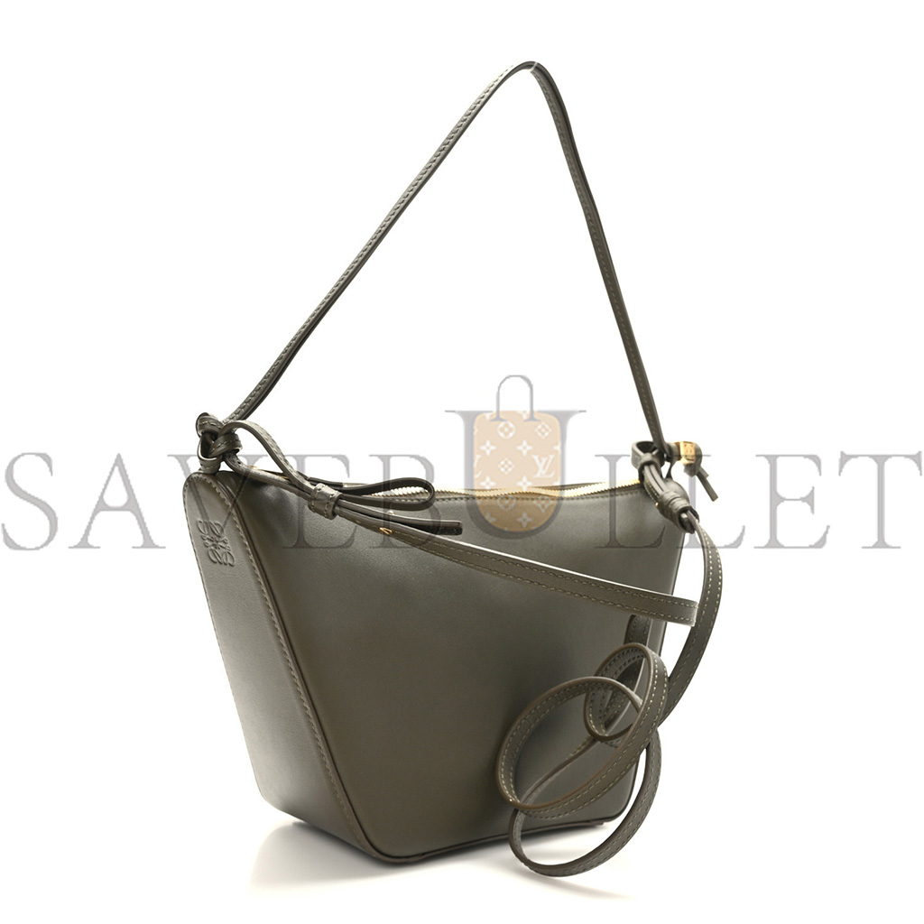 LOEWE CALFSKIN MINI HAMMOCK HOBO VINTAGE KHAKI (17*17*10cm)